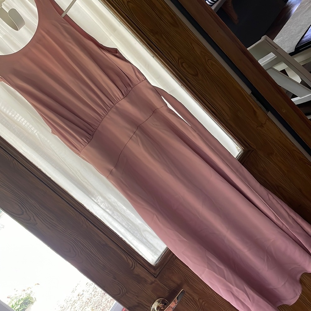 Satin flowy Express dress